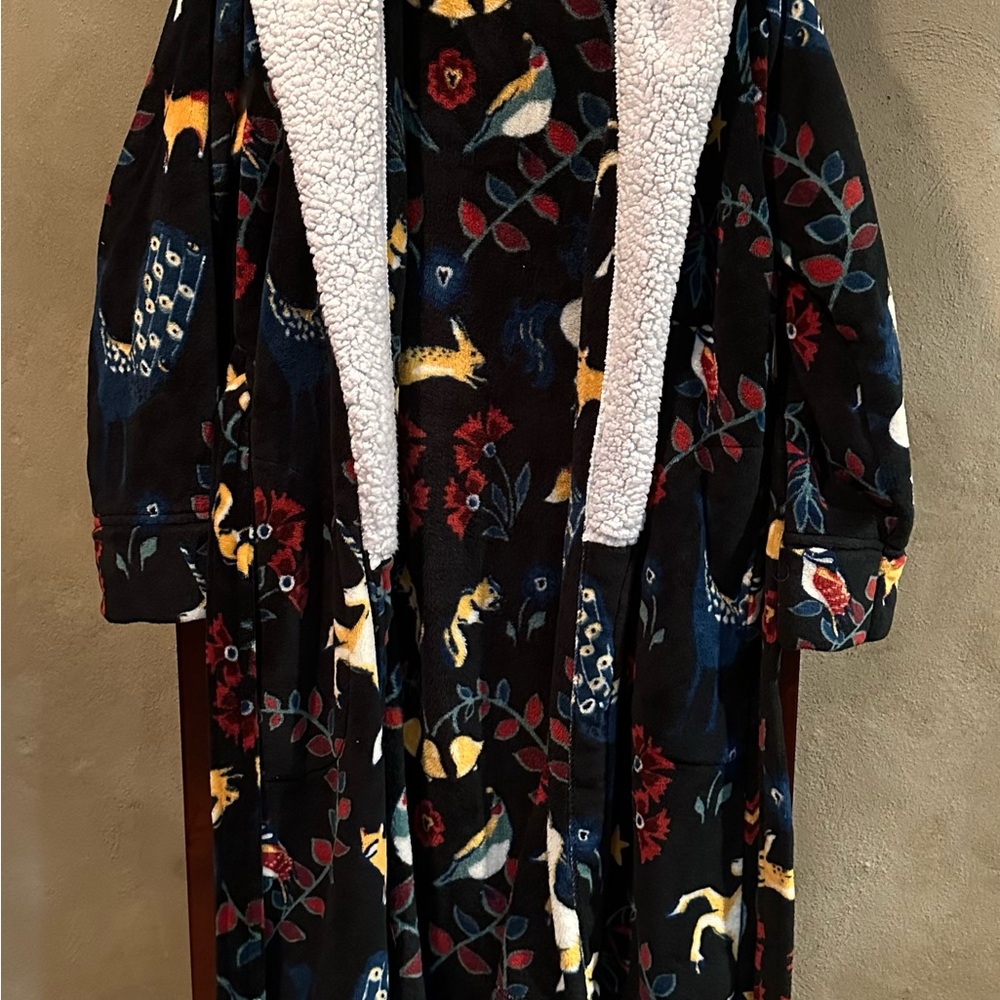 Vera Bradley Enchantment Fleece/Sherpa Hooded Robe and Slipper Set